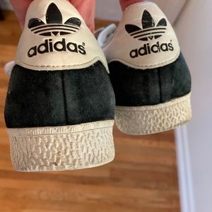ADIDAS GAZELLES MENS 6.5 WOMENS 8 VINTAGE STYLE